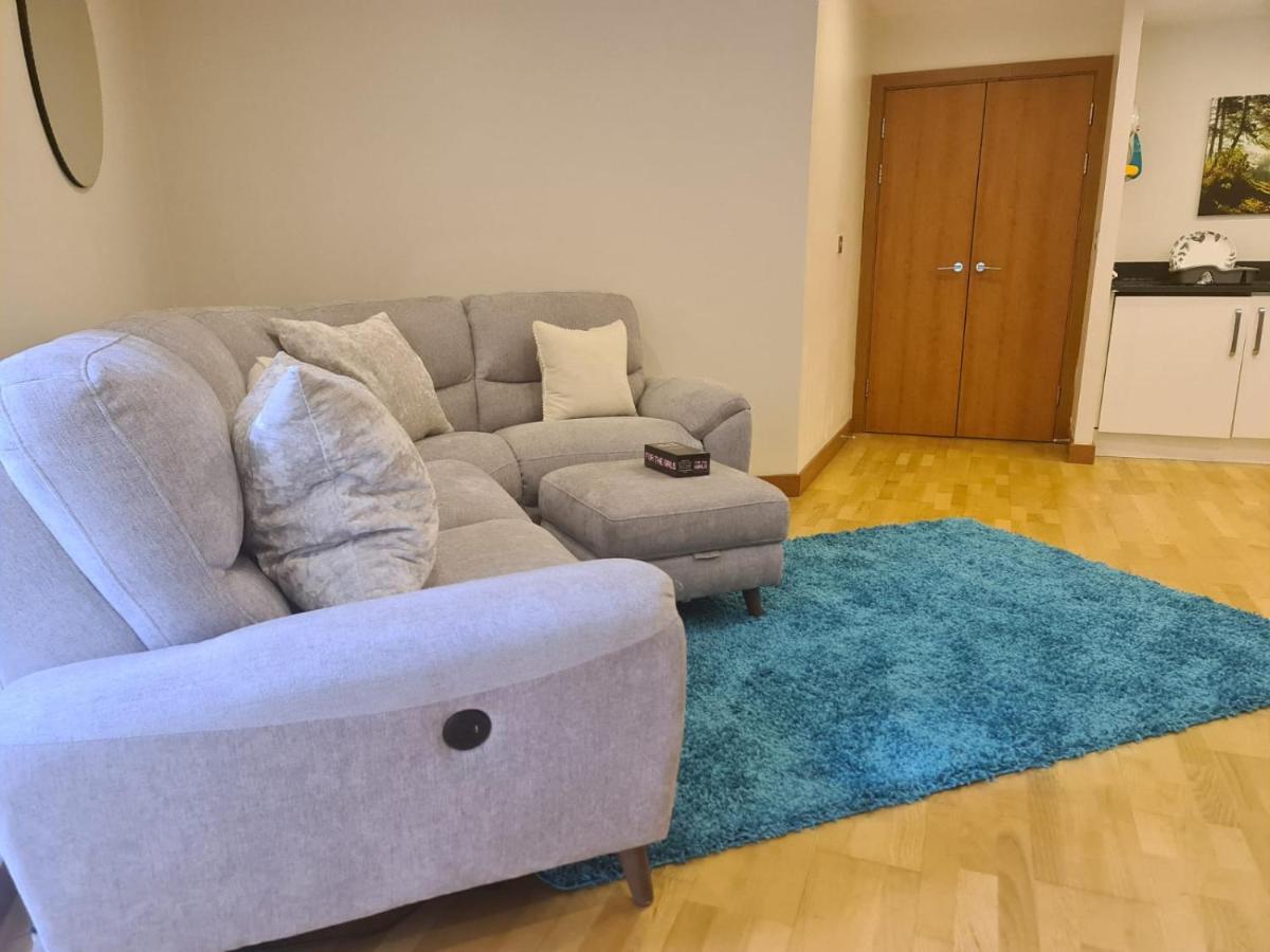 Red Naxela Canary Wharf Apartments London Bagian luar foto